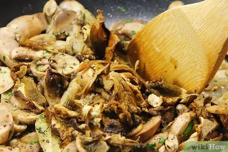 Image titled Make Mushroom Risotto Step 6