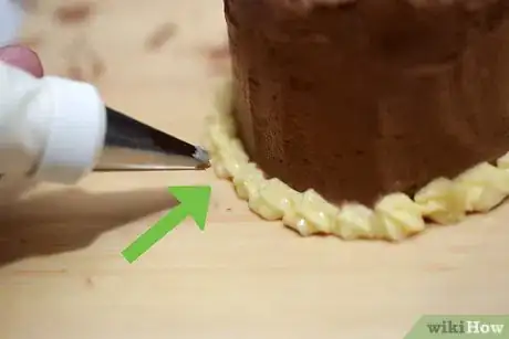 Image titled Frost a Double Layer Cake Step 12