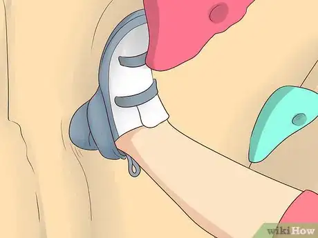 Image titled Heel Hook (Bouldering) Step 10