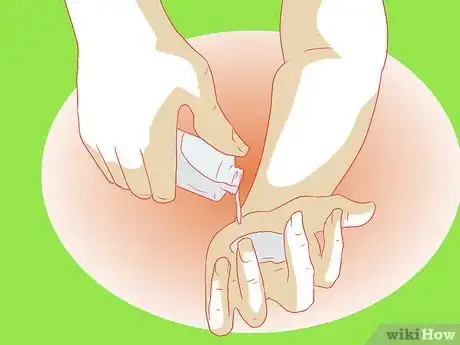 Image titled Have Airport Etiquette Step 12