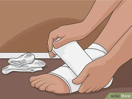 Image titled Treat a Foot Wound Step 23