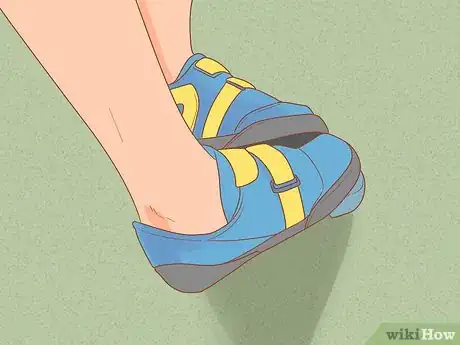 Image titled Match and Switch in Rock Climbing Step 13