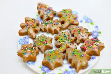 Image titled Make a Gingerbread Wreath Step 17