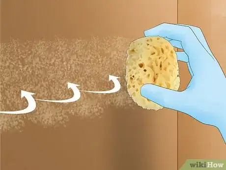 Image titled Sponge Paint a Room Step 7