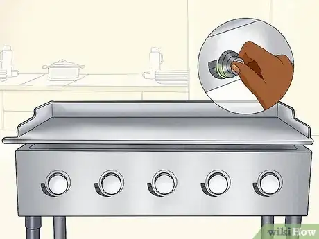Image titled Clean a Flat Iron Grill Step 1