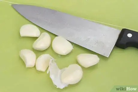 Image titled Freeze Garlic Step 8