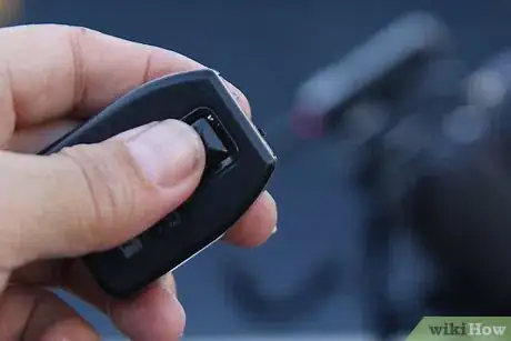 Image titled Photograph a Lunar Eclipse Step 7