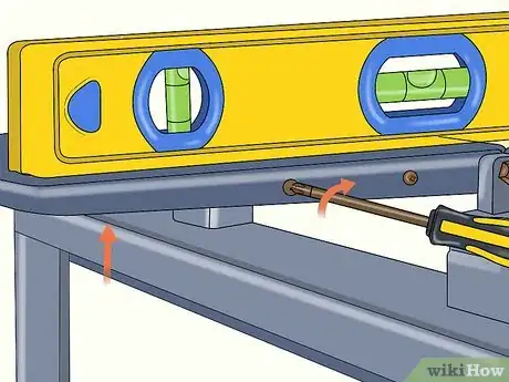 Image titled Adjust Planer Tables Step 8