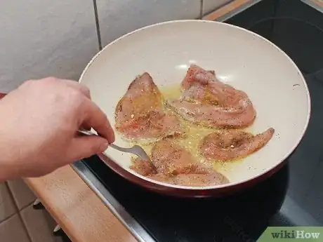 Image titled Make Pan Sauce for Chicken Step 4