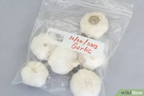 Image titled Freeze Garlic Step 2