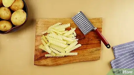 Image titled Make Crinkle Cut Chips Step 1