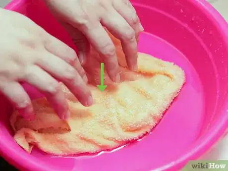 Image titled Remove Long Wearing Lipstick Step 5