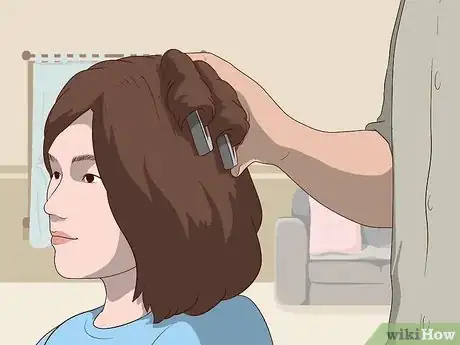 Image titled Curl Bobbed Hair Step 3.jpeg