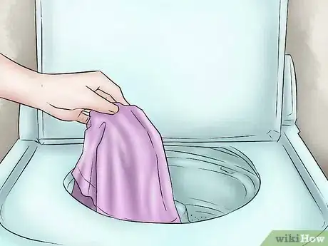 Image titled Remove Musty Smell from Clothes Step 2
