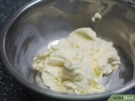 Image titled Make Coconut Cheesecake Bars Step 13