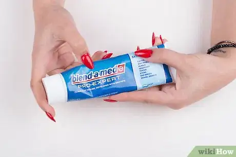 Image titled Keep Your Philips Sonicare Clean of Black Gunk Step 7