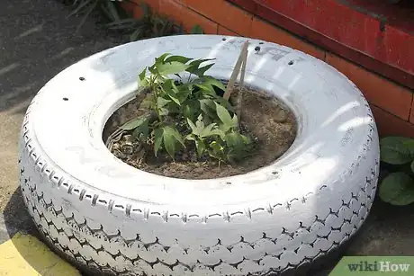 Image titled Make Upcycled Planters Step 16