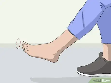 Image titled Practice Wakesurfing at Home Step 9