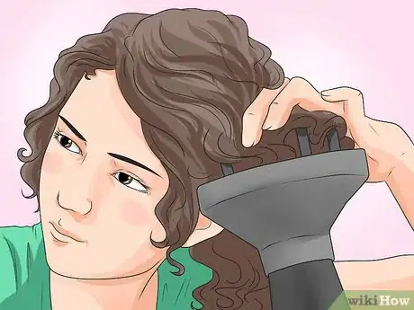 Image titled Use Sea Salt Shimmer Spray Step 4