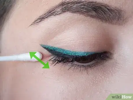 Image titled Do Eyeliner Stacking Step 7