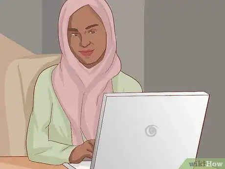 Image titled Give a Chinchilla a Dust Bath Step 3