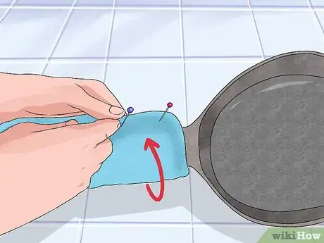 Image titled Sew a Skillet Handle Cover Step 2