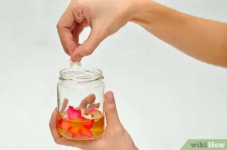 Image titled Perform Home Enfleurage Step 4