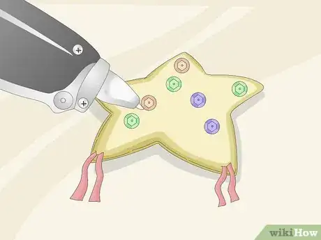 Image titled Make Felt Ornaments Step 10