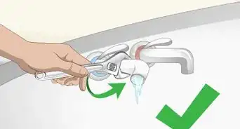 Clean an Enamel Bathtub