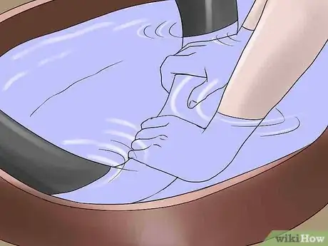 Image titled Change a Bike Tire on a Mountain Bike Step 5