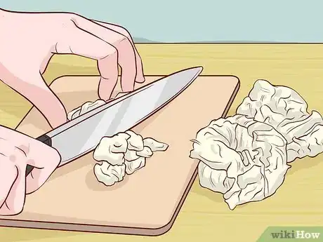 Image titled Make a Connecticut Lobster Roll Step 6