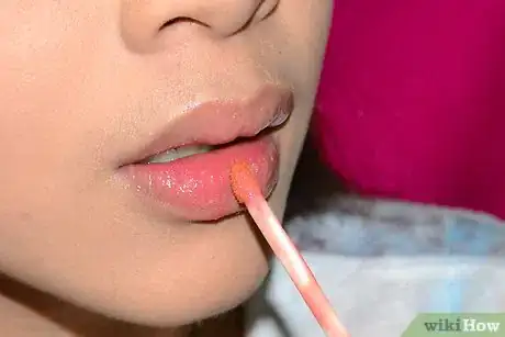 Image titled Do a Natural Everyday Makeup Look in 10 Minutes Step 10