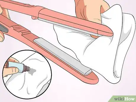 Image titled Clean Heat Styling Tools Step 1