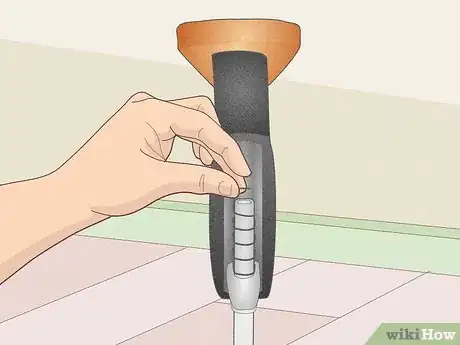 Image titled Reassemble an E Z Hold II Bar Clamp Step 5