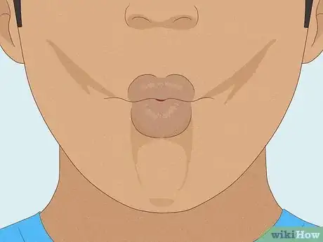 Image titled Get a Chiseled Jawline Step 2