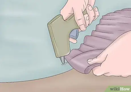 Image titled Make a No‐Sew Ruffled Tree Skirt Step 13