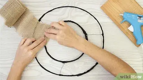 Image titled Make a Driftwood Wreath Step 1