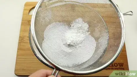 Image titled Sift Powdered Sugar Step 7