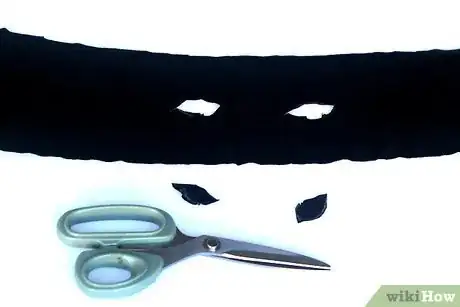 Image titled Make a Zorro Mask Step 4