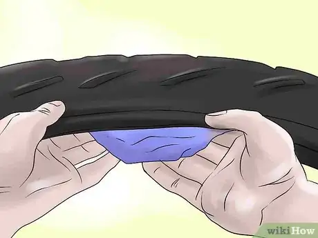 Image titled Change a Bike Tire on a Mountain Bike Step 4