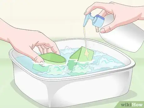 Image titled Choose a Cage for a Cockatoo Step 12