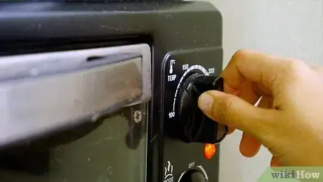 Image titled Dry Apples in the Oven Step 1