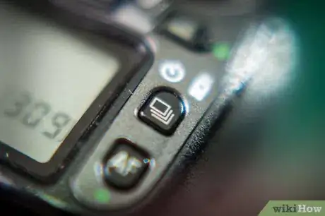 Image titled Use a Remote With Your Nikon D70 Step 4