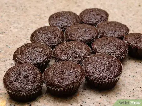 Image titled Make Monster Energy Drink Cupcakes Step 6