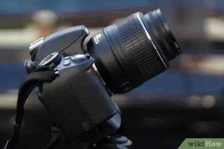 Image titled Photograph a Lunar Eclipse Step 9