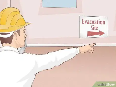 Image titled Make a Construction Site Safe Step 4