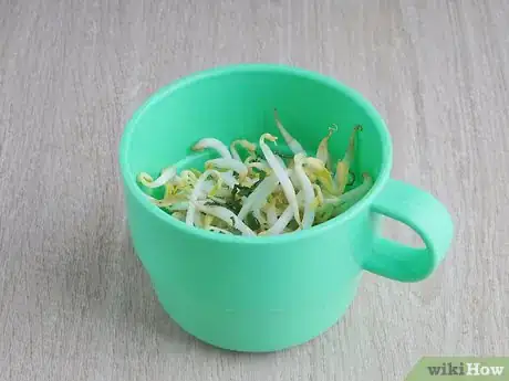 Image titled Juice Broccoli Sprouts Step 15