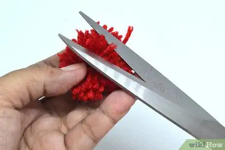 Image titled Make a Pom‐Pom Ball Wreath Step 6