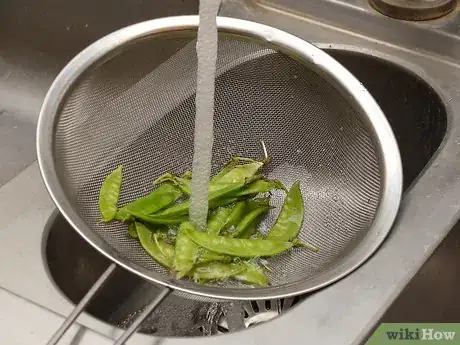 Image titled Prepare Sugar Snap Peas Step 1