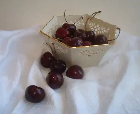 Image titled Cherries cutwork bowl